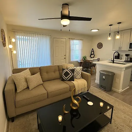 Dt Dallas L Chic Cityscape L 1Bed Abode